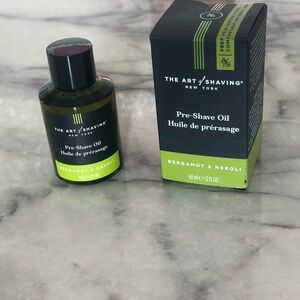 The Art of Shaving Luxury Pre-Shave Oil - Black and Green